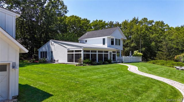 36 Breezy Drive, Sag Harbor, NY 11963