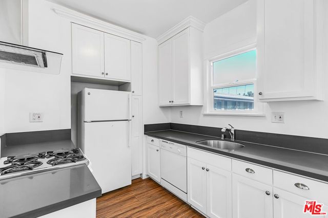 1603 N Harvard Boulevard, Los Angeles, CA 90027