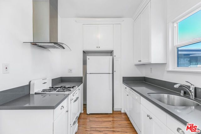 1603 N Harvard Boulevard, Los Angeles, CA 90027
