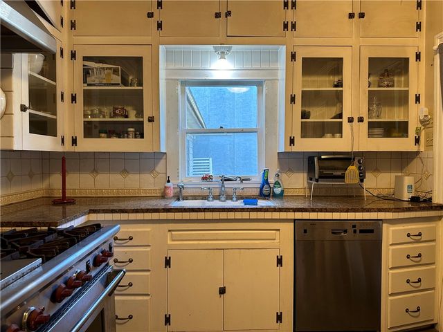 462 Atlantic St, Corpus Christi, TX 78404