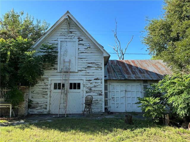 462 Atlantic St, Corpus Christi, TX 78404