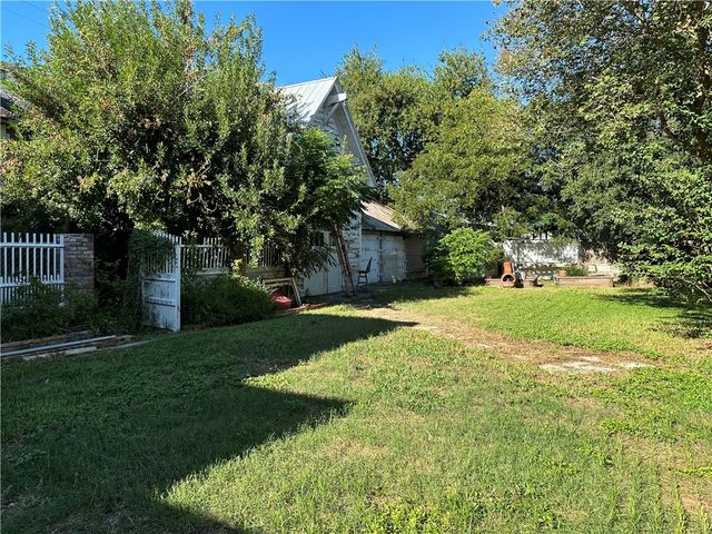 462 Atlantic St, Corpus Christi, TX 78404