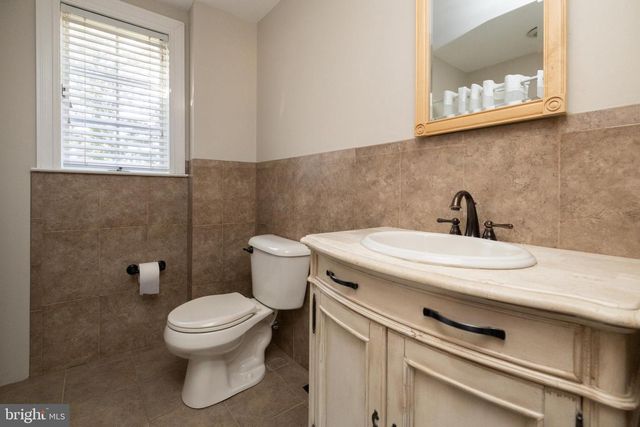 1636 W HIGH ST, Haddon Heights, NJ 08035