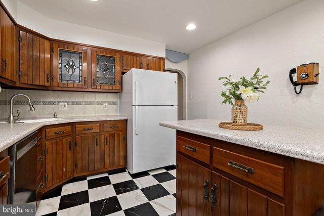 1636 W HIGH ST, Haddon Heights, NJ 08035