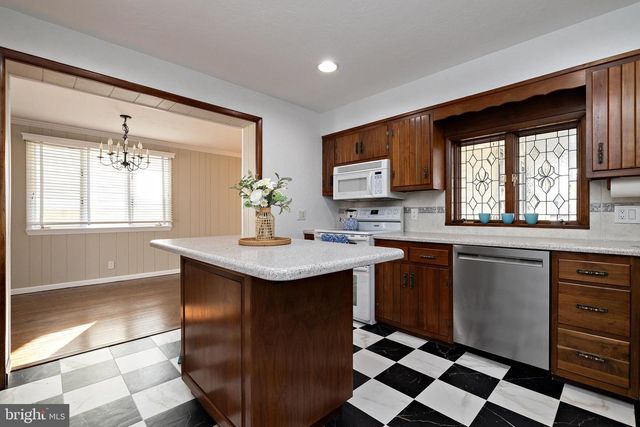 1636 W HIGH ST, Haddon Heights, NJ 08035