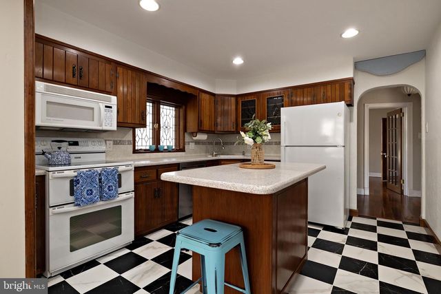 1636 W HIGH ST, Haddon Heights, NJ 08035