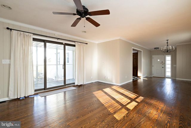 1636 W HIGH ST, Haddon Heights, NJ 08035