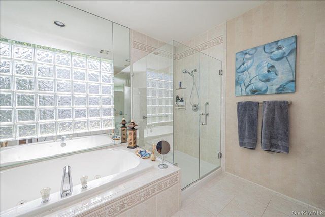 10 Windwatch Drive, Hauppauge, NY 11788