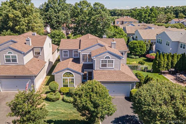 10 Windwatch Drive, Hauppauge, NY 11788