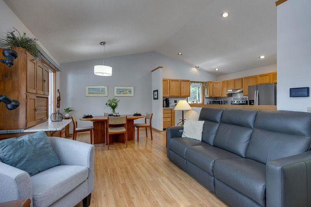 232 Yarrow Hill Drive, Cottage Grove, WI 53527