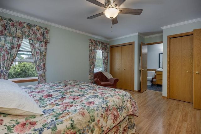 232 Yarrow Hill Drive, Cottage Grove, WI 53527