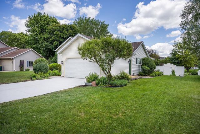 232 Yarrow Hill Drive, Cottage Grove, WI 53527