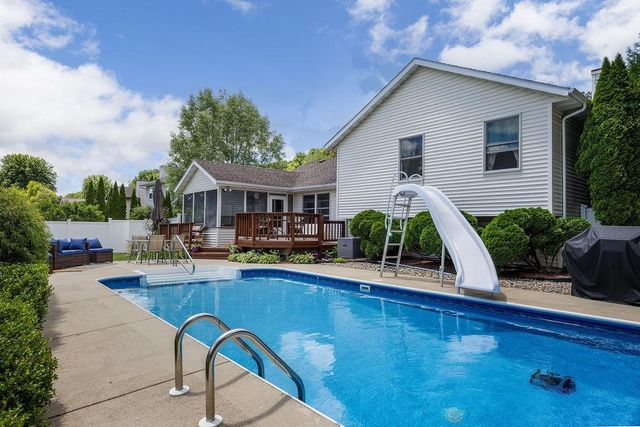 232 Yarrow Hill Drive, Cottage Grove, WI 53527
