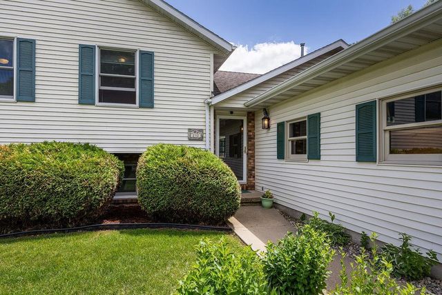 232 Yarrow Hill Drive, Cottage Grove, WI 53527