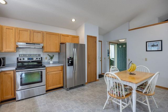 232 Yarrow Hill Drive, Cottage Grove, WI 53527