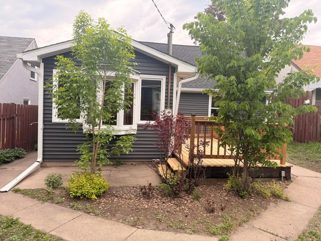 3515 2nd Street NE, Minneapolis, MN 55418