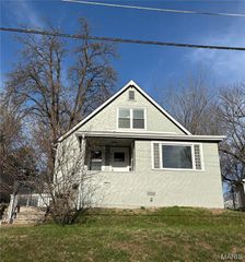 901 Cornell Avenue, St Louis, MO 63119