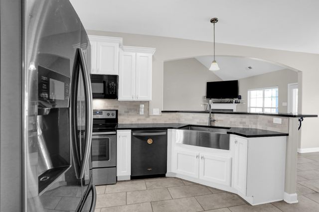 25 BREEZY LOOP N, Oakland, TN 38060