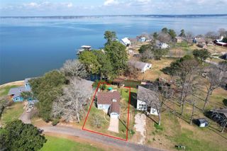 410 Indian Shore, Livingston, TX 77351