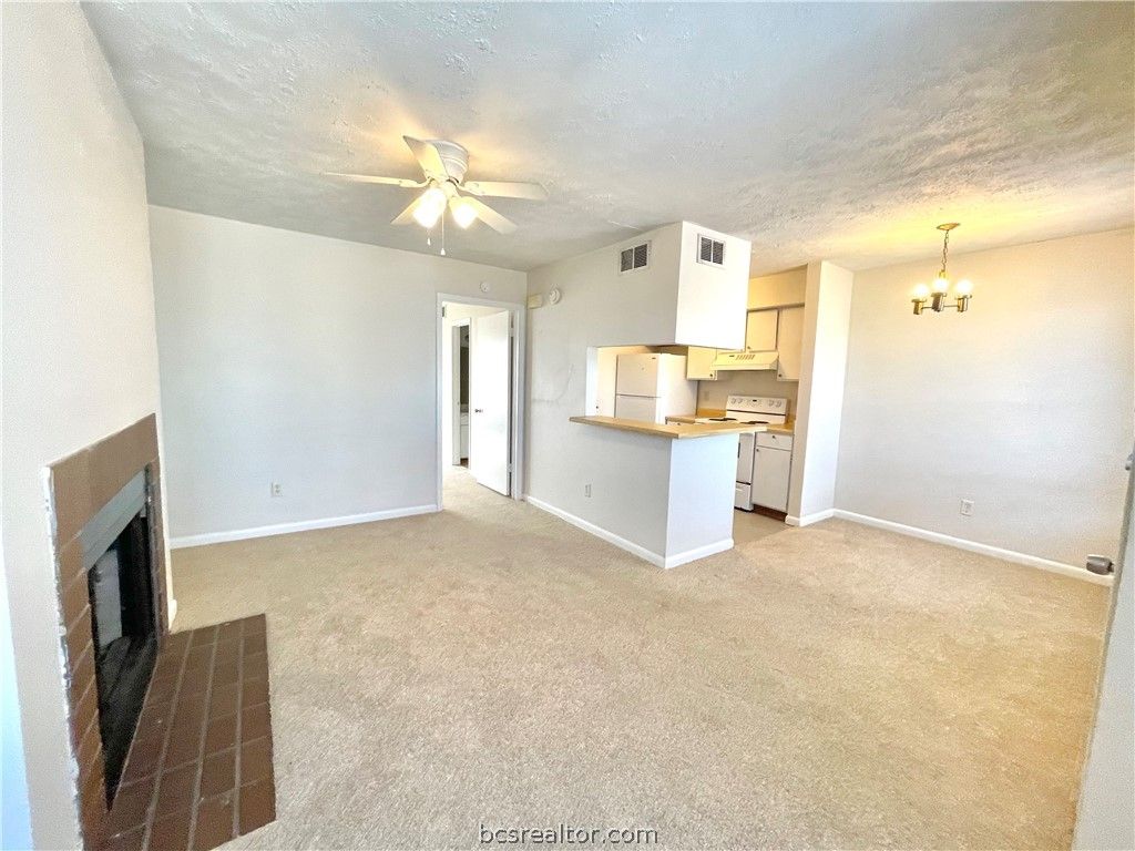 4441 Old College 2206, Bryan, TX 77801 — photo 2
