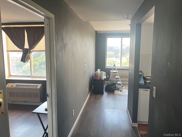 81-15 Queens 6L, Elmhurst, NY 11373