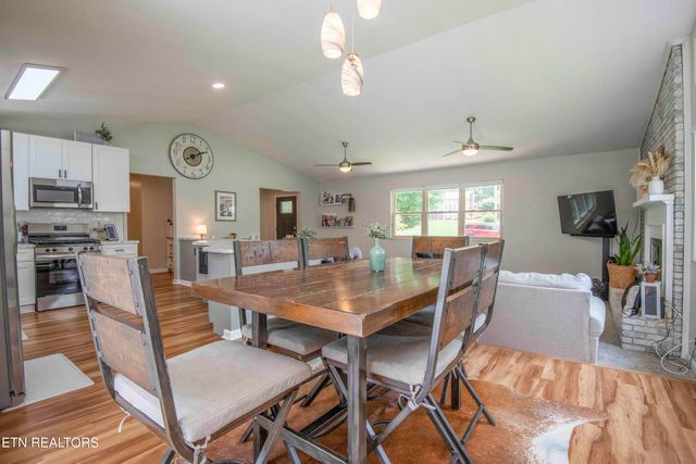 1002 Oxford Hills Drive, Maryville, TN 37803