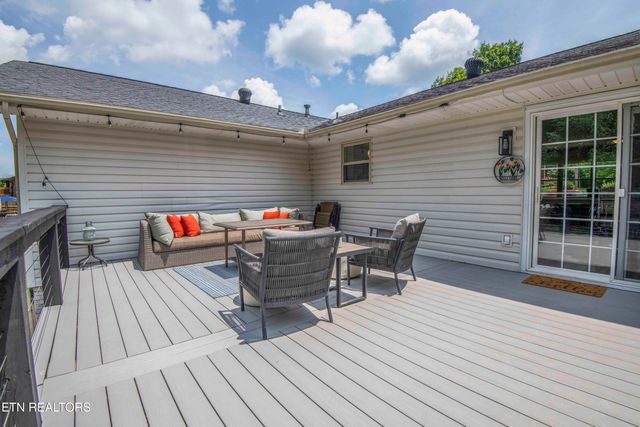 1002 Oxford Hills Drive, Maryville, TN 37803
