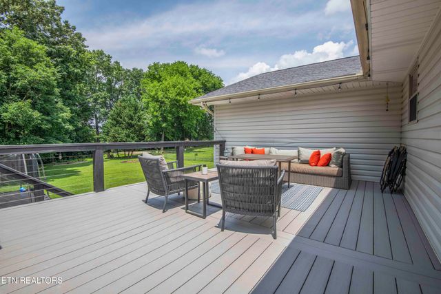 1002 Oxford Hills Drive, Maryville, TN 37803
