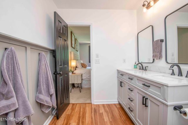 1002 Oxford Hills Drive, Maryville, TN 37803