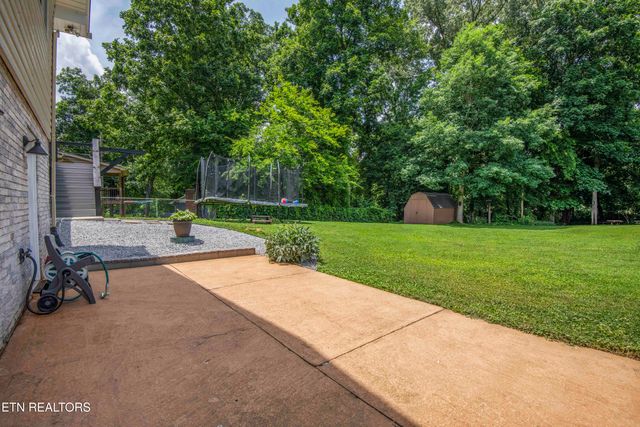 1002 Oxford Hills Drive, Maryville, TN 37803