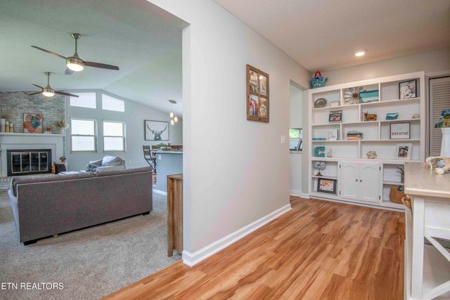 1002 Oxford Hills Drive, Maryville, TN 37803
