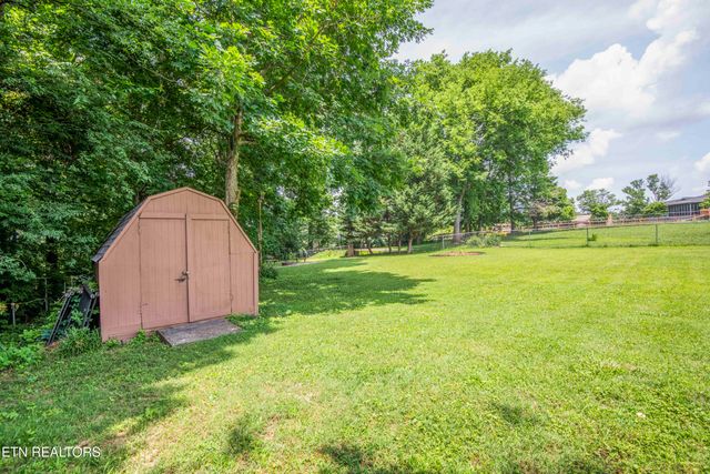 1002 Oxford Hills Drive, Maryville, TN 37803