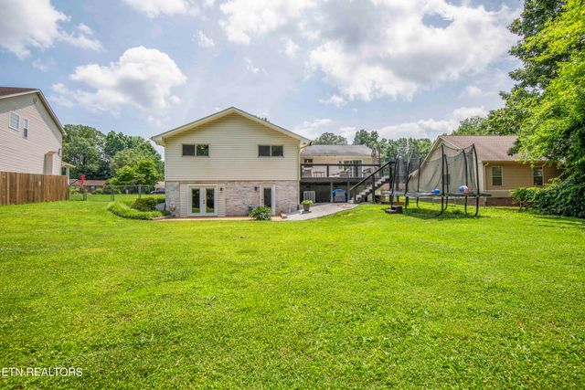 1002 Oxford Hills Drive, Maryville, TN 37803