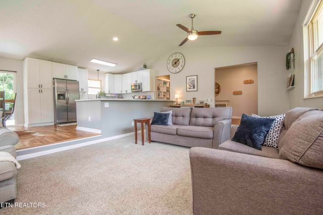 1002 Oxford Hills Drive, Maryville, TN 37803