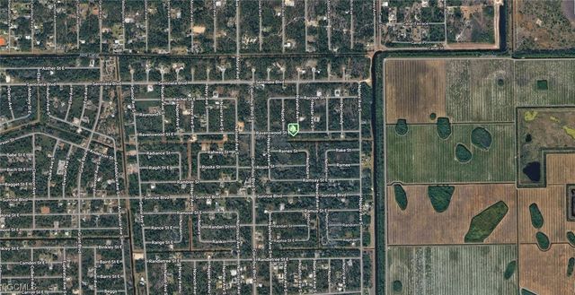 1218 Ravenswood ST E, Lehigh Acres, FL 33974