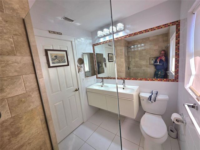 4527 PIKE AVENUE, Sarasota, FL 34233