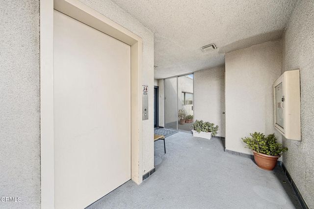 284 S Madison Avenue 401, Pasadena, CA 91101