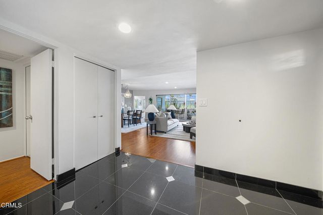 284 S Madison Avenue 401, Pasadena, CA 91101