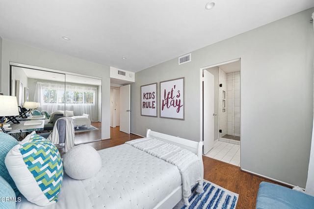 284 S Madison Avenue 401, Pasadena, CA 91101