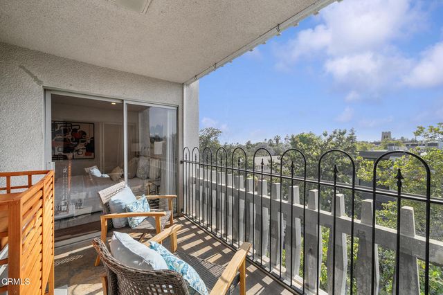 284 S Madison Avenue 401, Pasadena, CA 91101