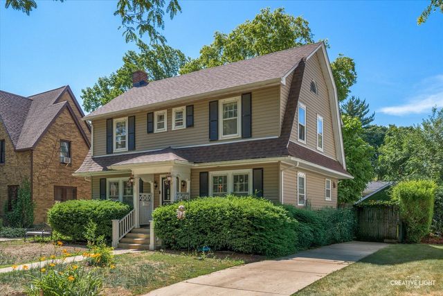1044 Garfield Avenue, Aurora, IL 60506