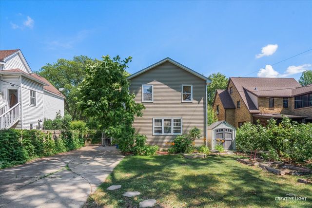 1044 Garfield Avenue, Aurora, IL 60506