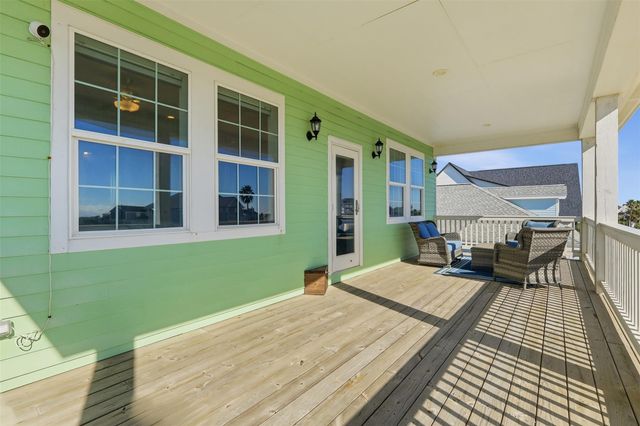 4027 Silver Reef Court, Galveston, TX 77554