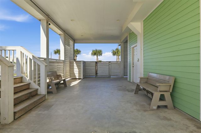 4027 Silver Reef Court, Galveston, TX 77554