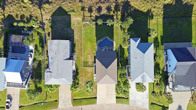 4027 Silver Reef Court, Galveston, TX 77554