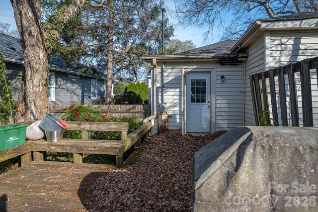 13 Cedar Street, Belmont, NC 28012