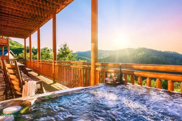 2313 Boulder Way, Sevierville, TN 37862