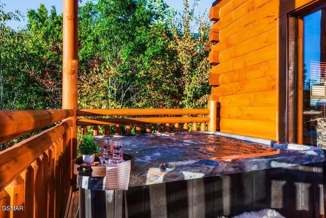 2313 Boulder Way, Sevierville, TN 37862