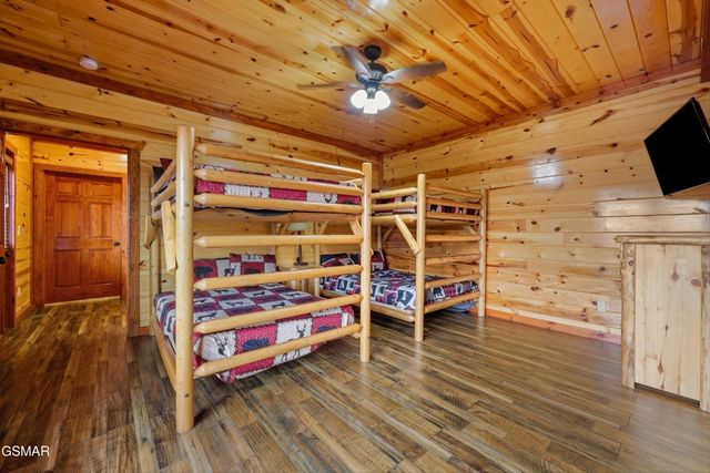 2313 Boulder Way, Sevierville, TN 37862