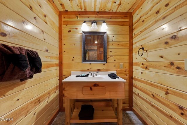 2313 Boulder Way, Sevierville, TN 37862